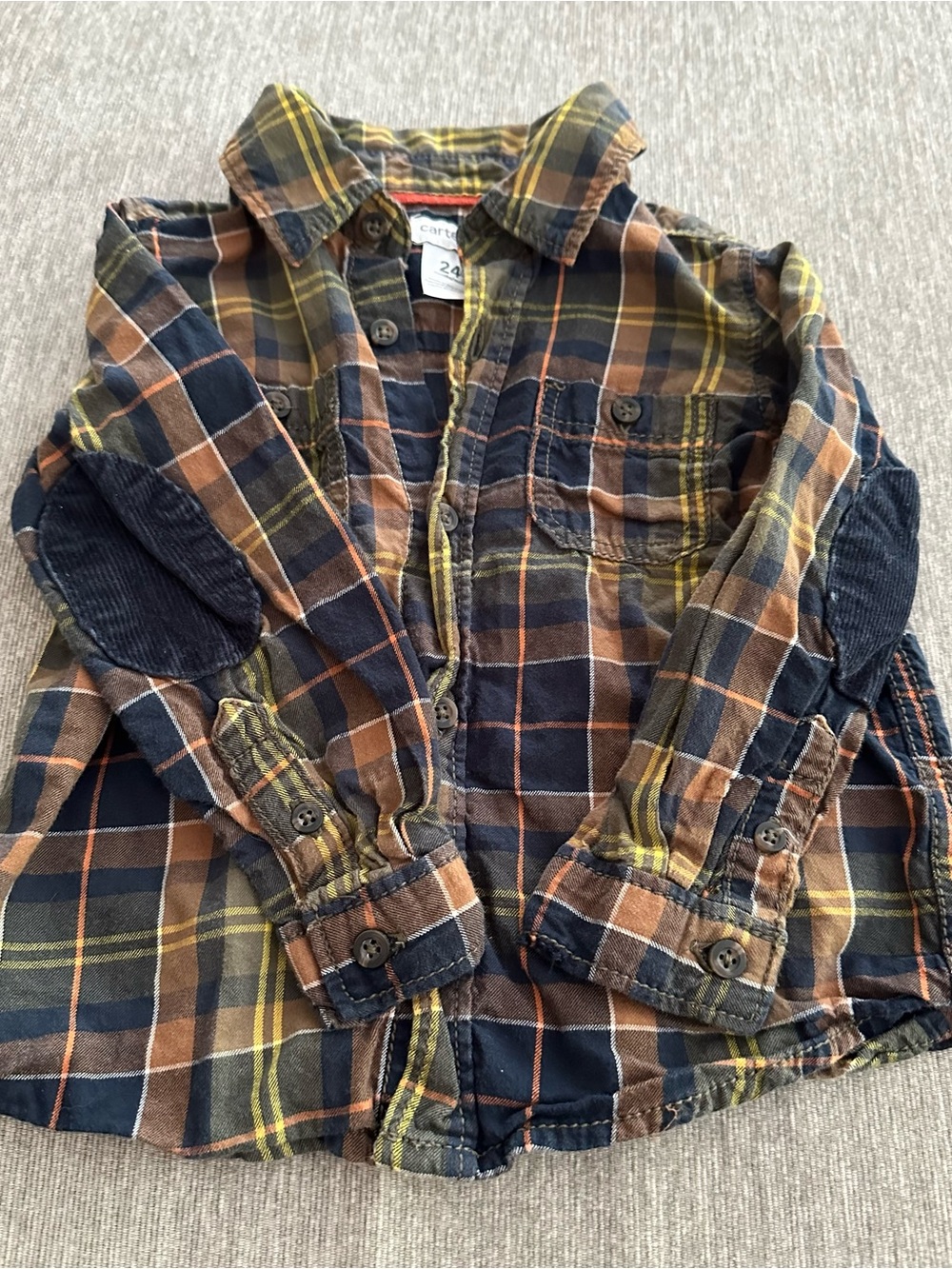 Kids Clothes Bundle (Carter’s Tops and Cat&Jack pants) - 5 pieces - Picture 14 of 16